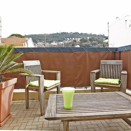Appartement 6 Personnes Avec Terrasse Le Port Nizza Zimmer foto
