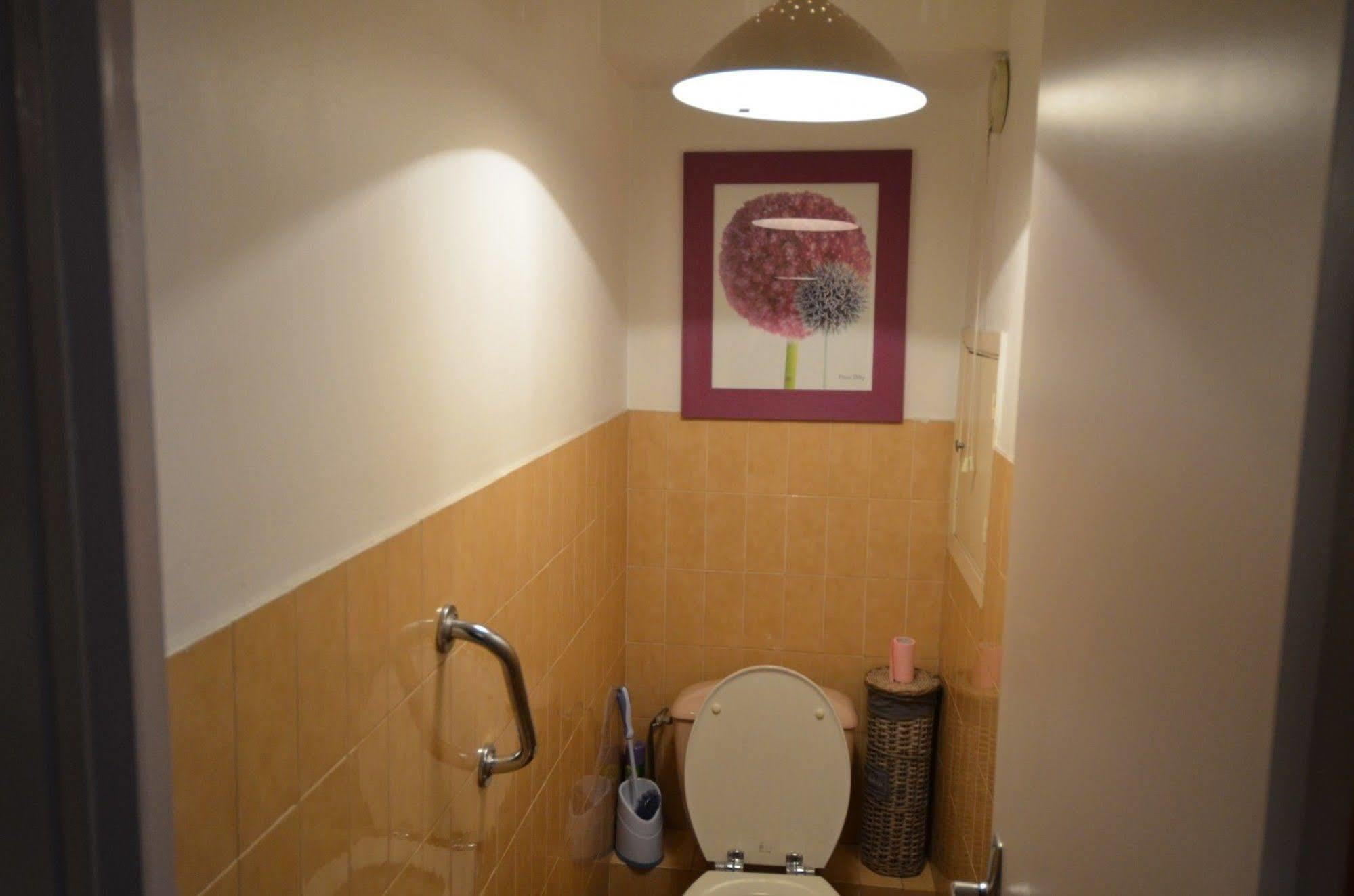 Appartement 6 Personnes Avec Terrasse Le Port Nizza Exterior foto