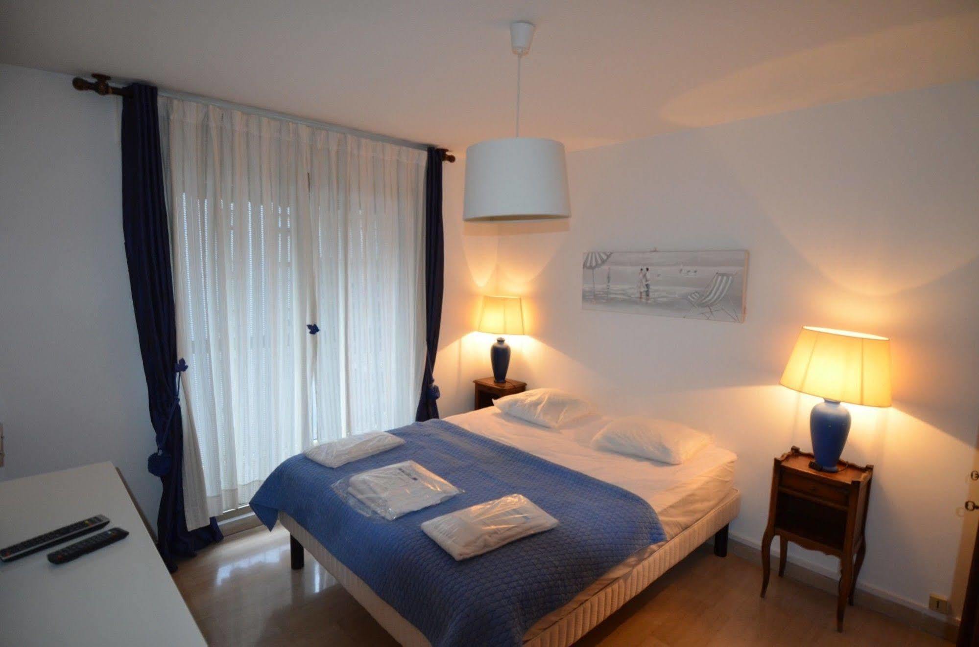 Appartement 6 Personnes Avec Terrasse Le Port Nizza Exterior foto