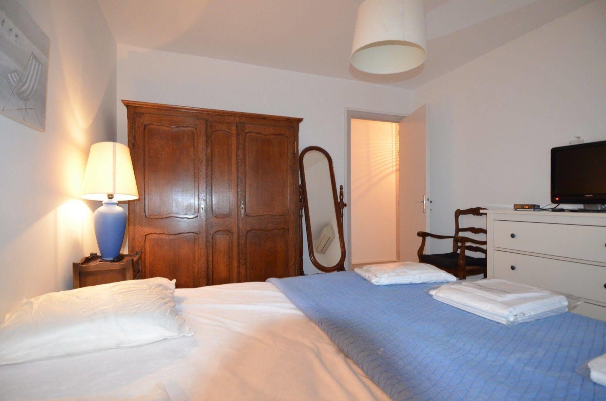 Appartement 6 Personnes Avec Terrasse Le Port Nizza Exterior foto